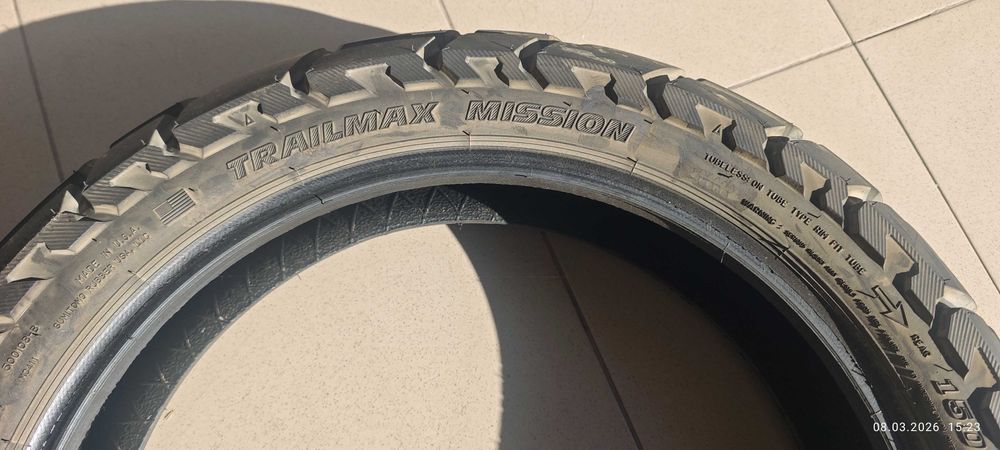 Продавам гуми DUNLOP TRAILMAX MISSION 150/70/17 и 90/90/21