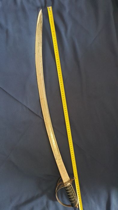 Индийска сабя с кожена дръжка и .Индийска сабя с  месингова дръжка