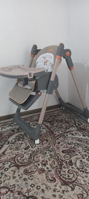 Продаю стульчик для кормления Kidilo
