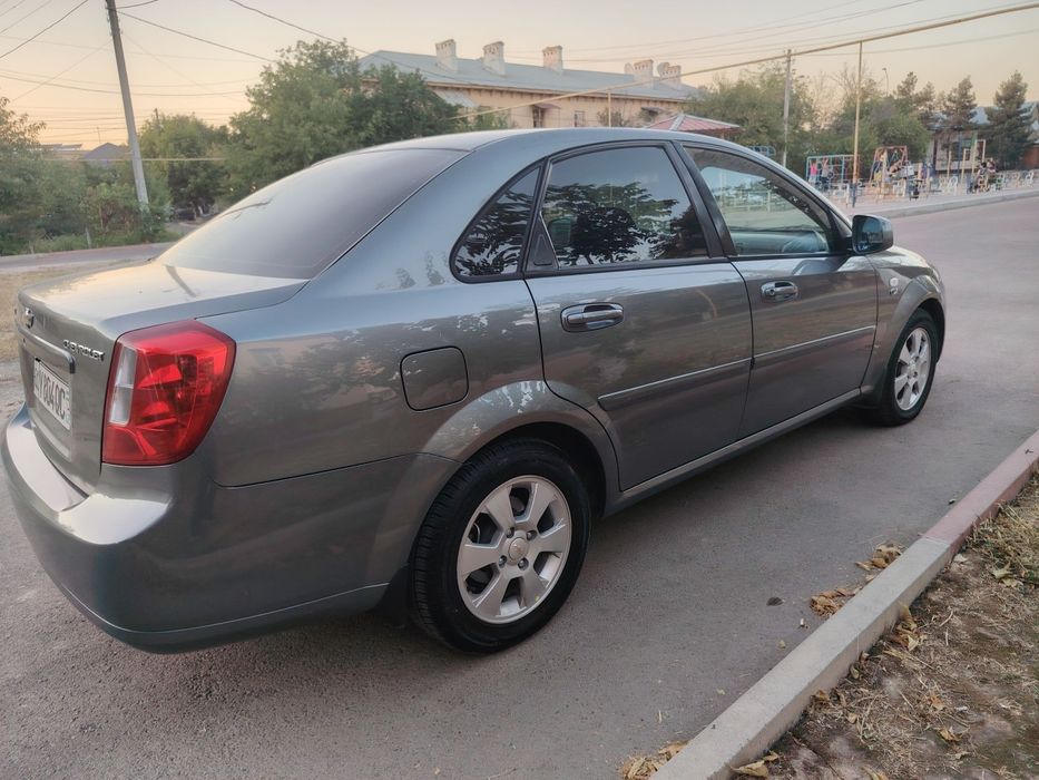 Jentra avtomat elegant