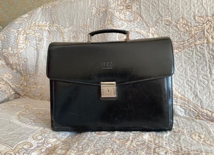 Продам 2кожаных портвеля