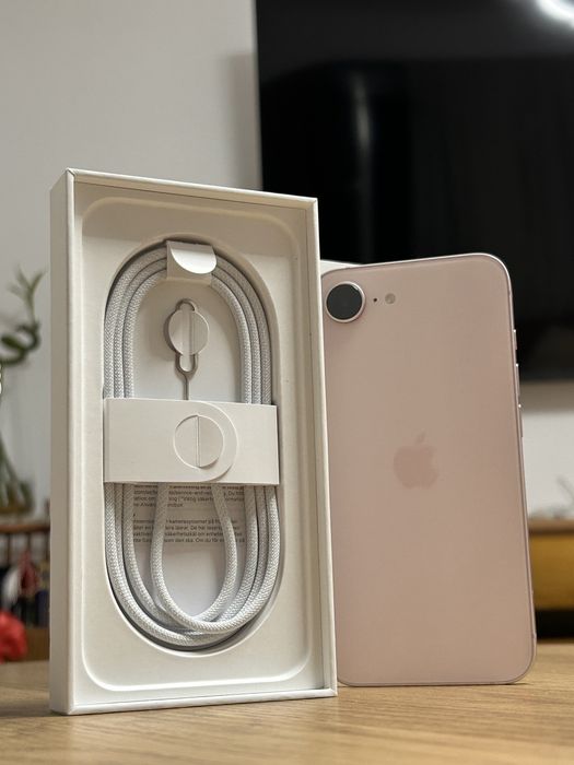 iPhone 17e - 256GB - Pink Roz - Liber de retea, garantie