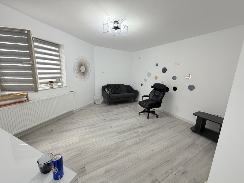 Birou / spatiu comercial de inchiriat