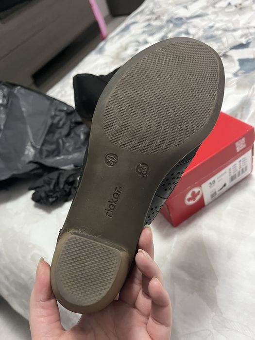 Дамски обувки Rieker.