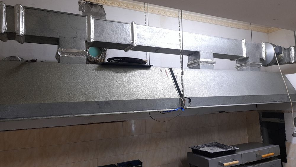 Продам зонт для мангала и воздуховод