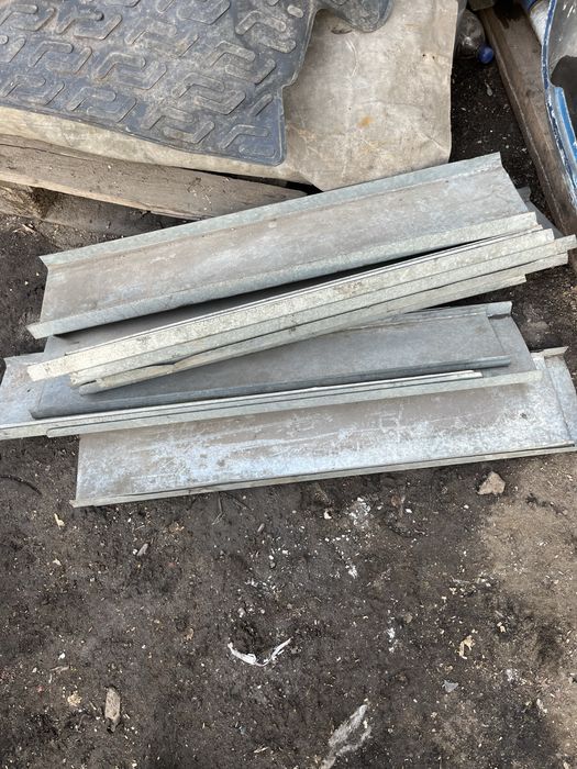 Продам слив для крыши