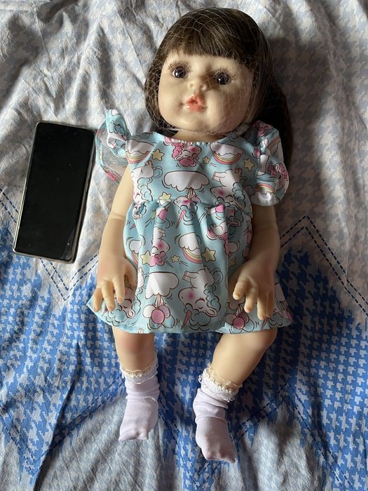 Кукла новая красивая