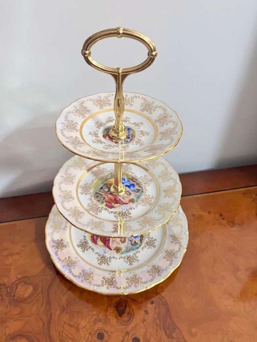 **Мадонна**/////