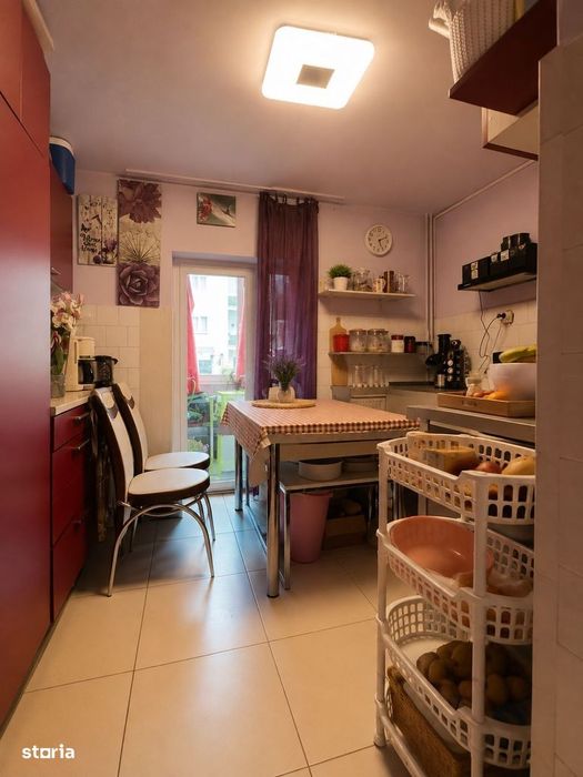 Apartament 3 camere,  decomandat, Zona Dacia