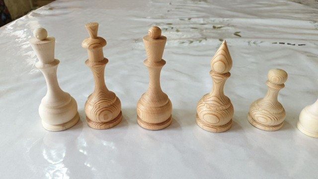 Шахматный фигура из дерево  глянцвый матовый полу матовый