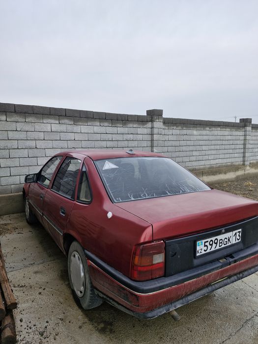 Опел Вектра Вишнёвый