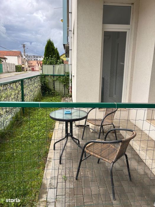 Garsonieră cu grădină și terasă, la prima închiriere
