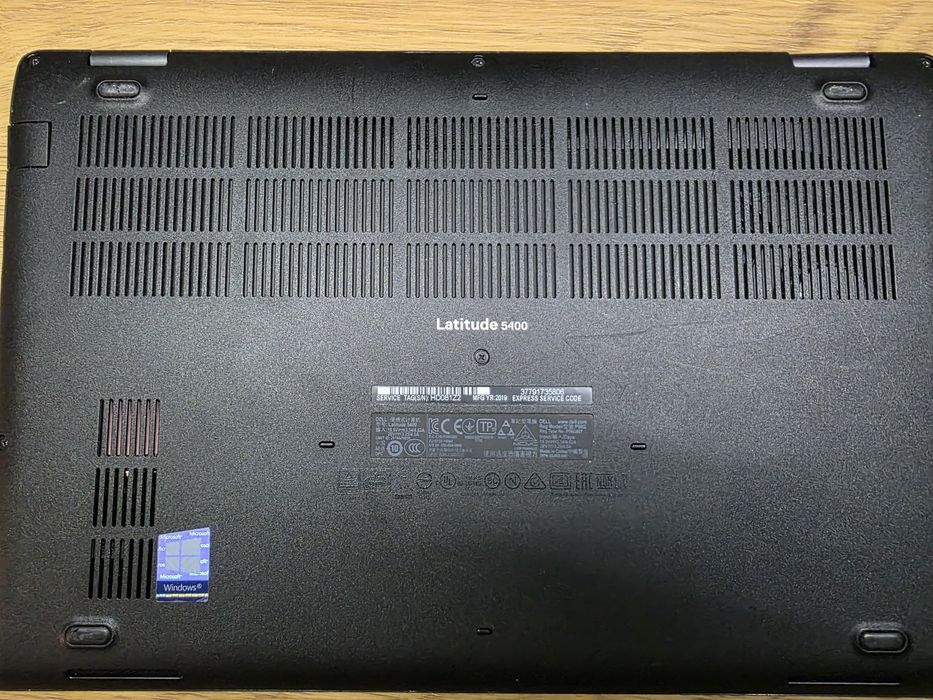 Лаптоп Dell Latitude 5400
