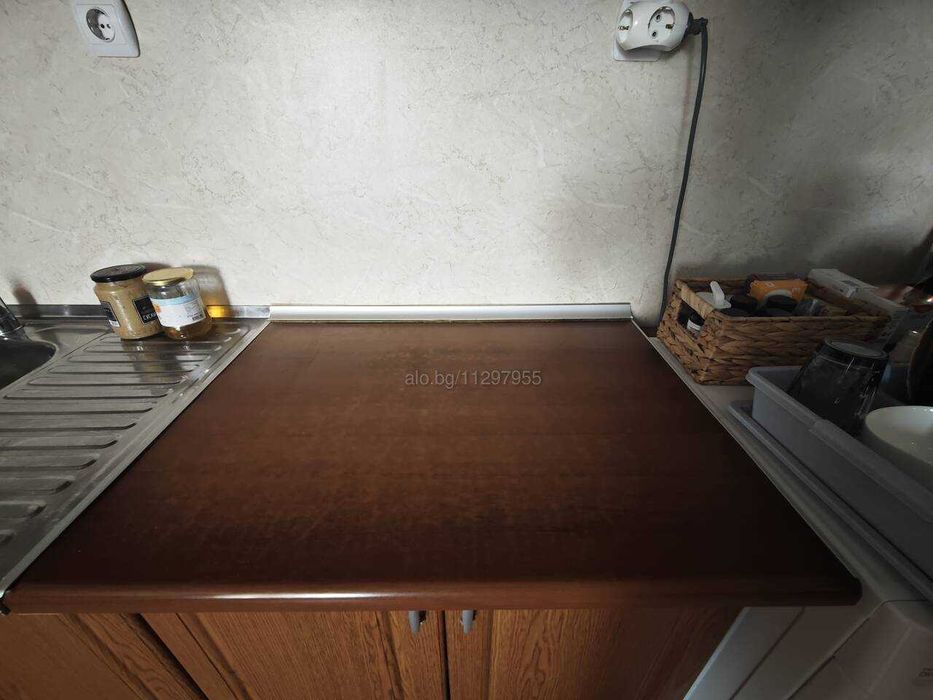 Модулна кухня с висок шкаф - витрина - 180 €