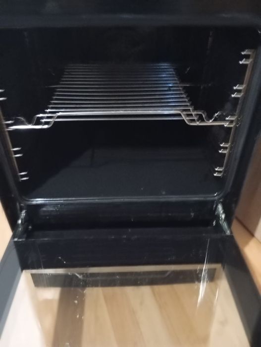 Aragaz  Hansa de inox cu rotisor.