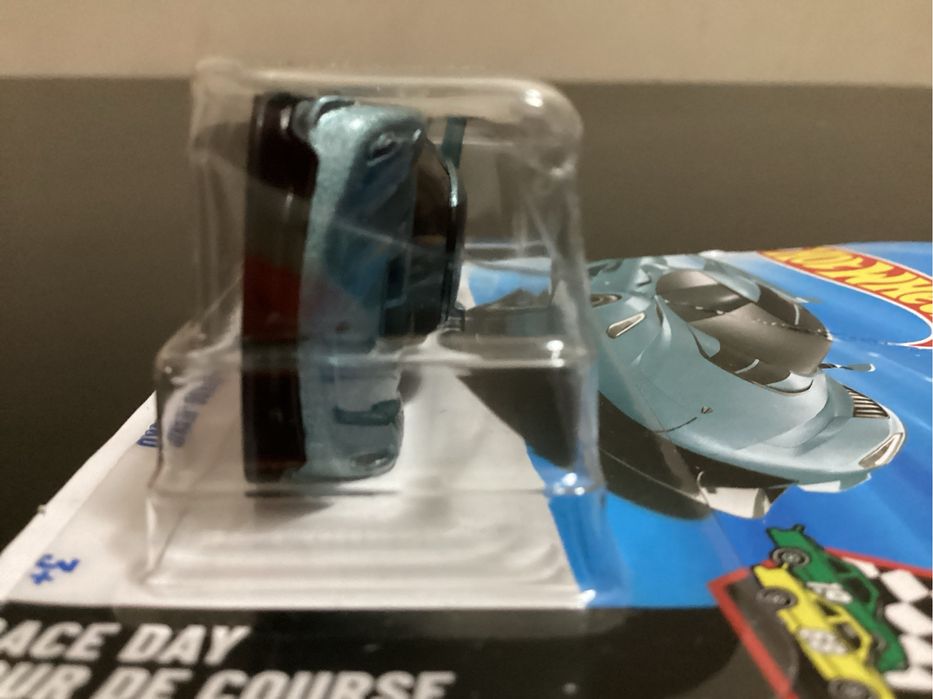 Hot wheels количка (KOENIGSEGG JESKO)