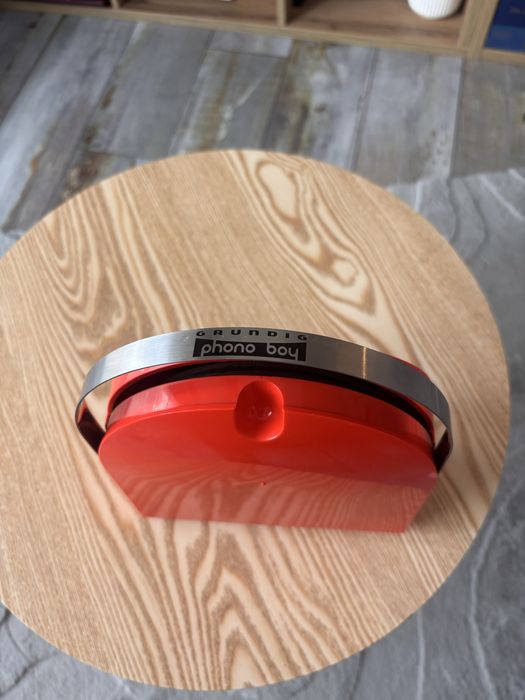 Pick up Portabil Grundig Phonoboy DOAR AZI