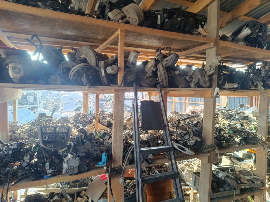 Запчасть бу оргинал