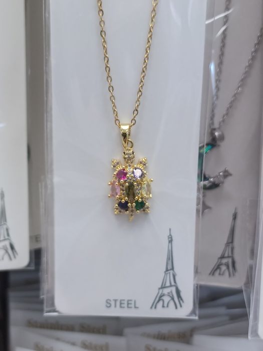 Всичко по 5€ броя