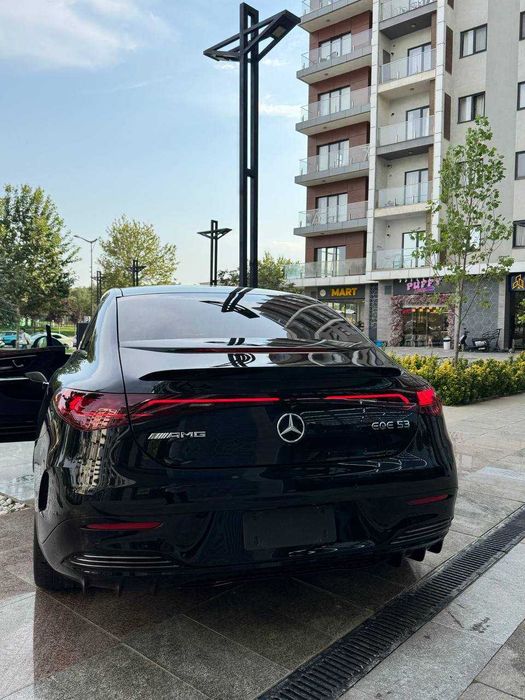 Mercedes AMG EQE 53 4 Matic+