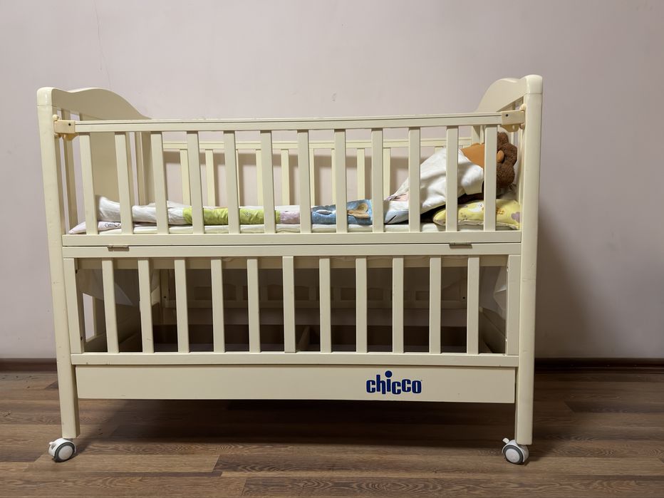 Детская кровать chicco