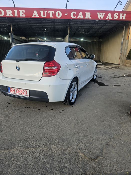 Vand  sau schimb Bmw seria 1