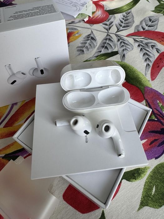 Apple - AirPods Pro