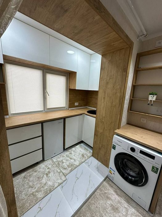 Квартира продаётся метро Мирзо Улугбек 1/4/4 меб тех Чиланзар 4 кварт