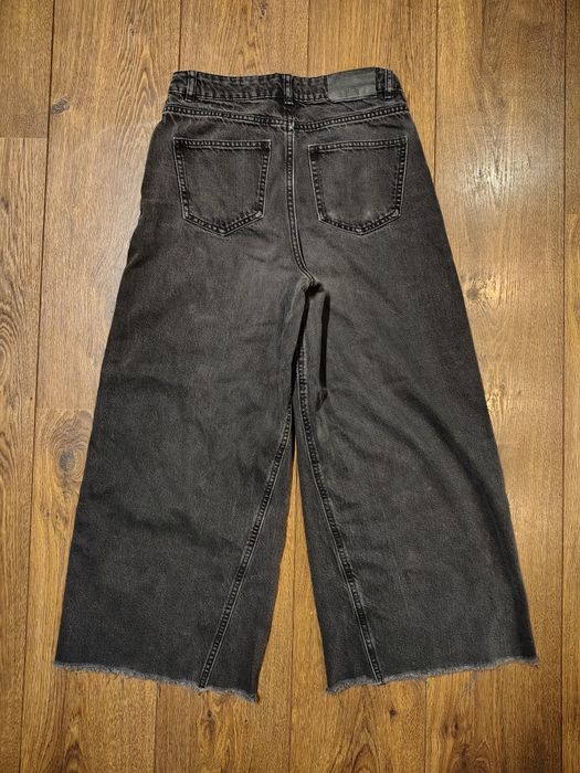 Дънки и панталони Bershka и MNG