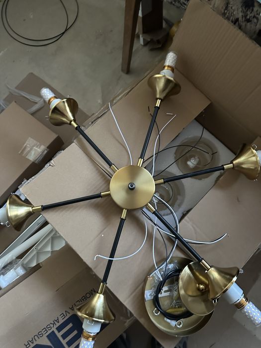 Полилей с шест лъча