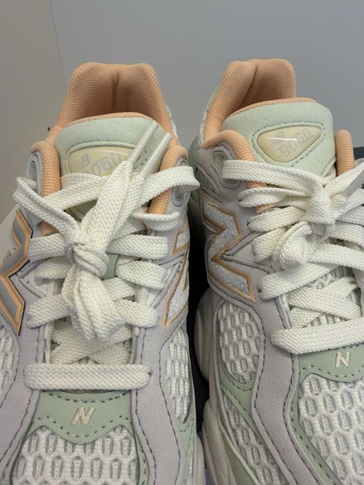 100% Оригинални New Balance 9060 в размер 38
