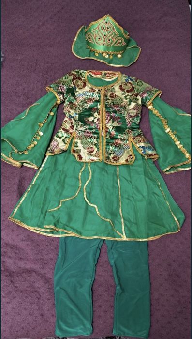 Детский костюм продается