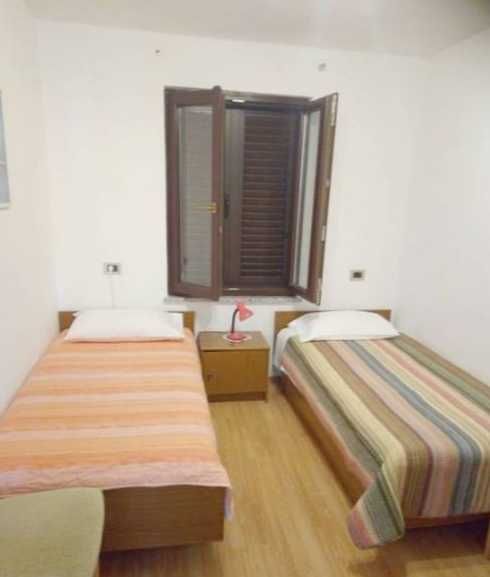 Дава се под наем Тристаен апартамент в Пловдив, Мараша - 90 кв.м за 357 € - Снимка #4