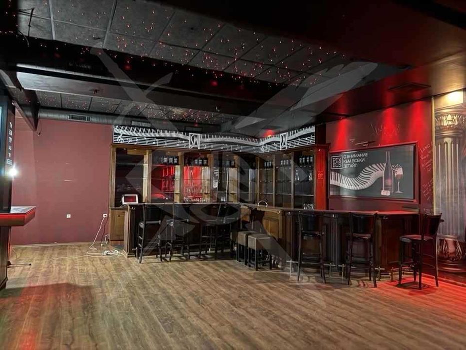 Продава се Заведение в Варна, Център - 341 кв.м за 1701 €/кв.м - Снимка #1