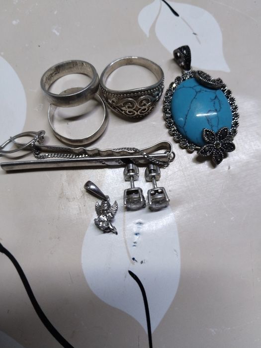 Обменяю серебро 925 пробы