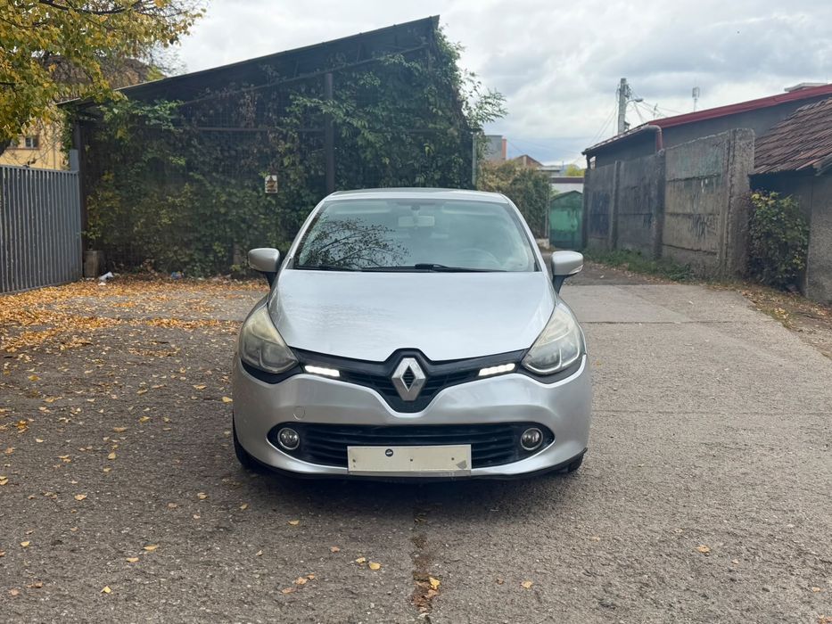 RENAULT Clio 2015 — imagine 3