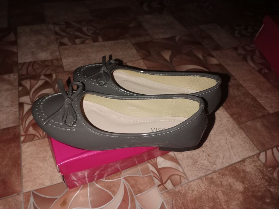 Продам обувь детский