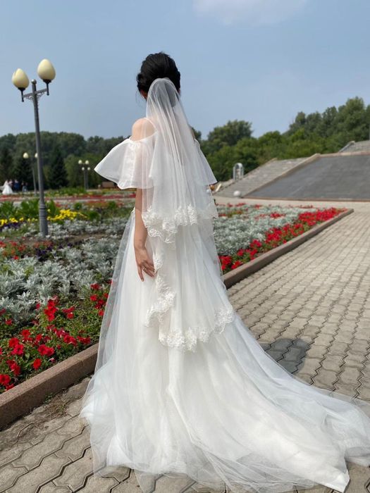 Продам шикарное свадебное платье