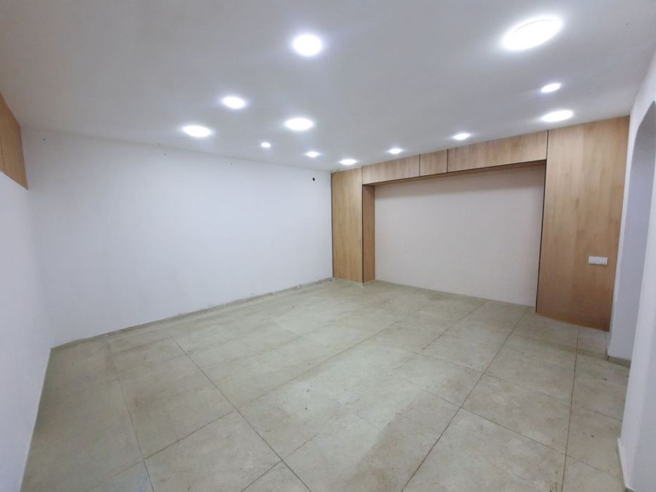 Аренда Айбек 1 линия под Кафе или Бизнес