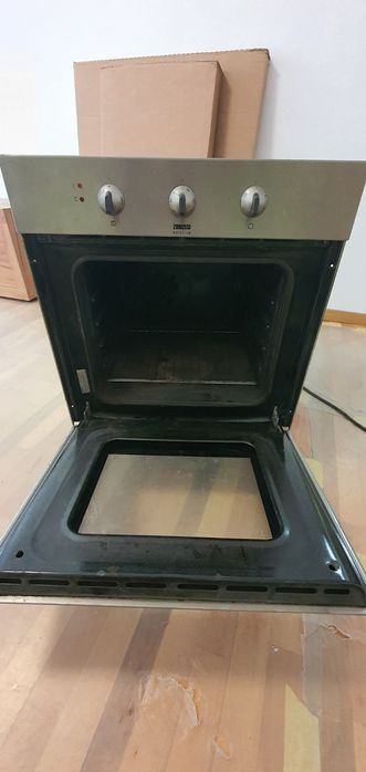 Фурна за вграждане ZANUSSI ZOB 655 X