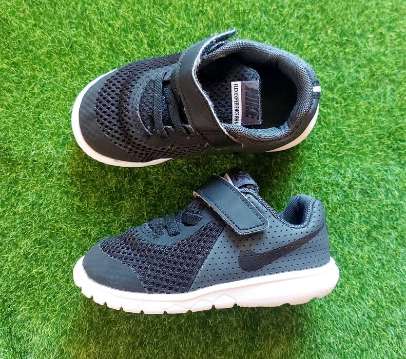 Маратонки Nike 23.5