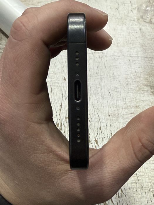 Iphone 15 pro black titan