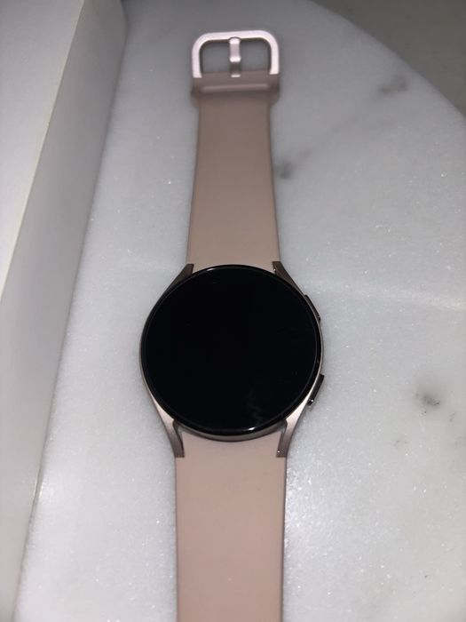 Часовник Samsung Galaxy 4 40mm