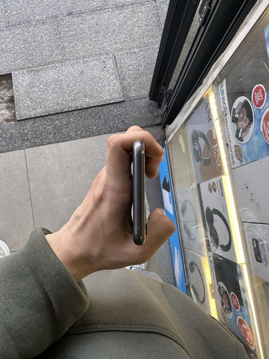 Айфон 11 с гарантией