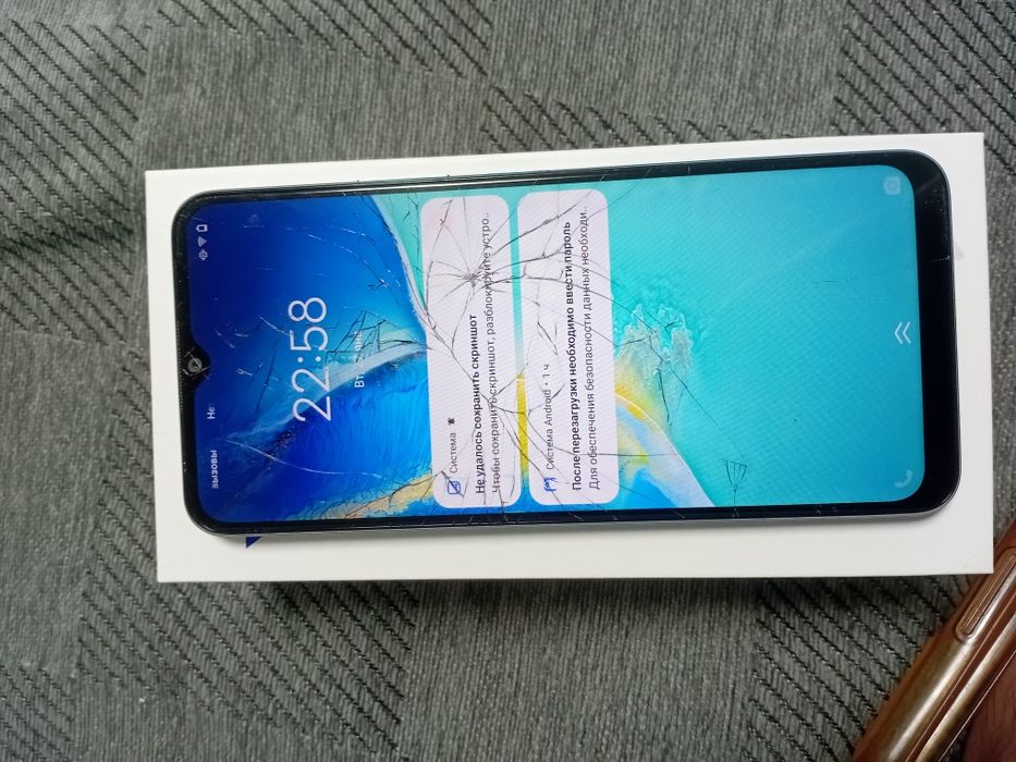 Продам смартфон vivo Y15s