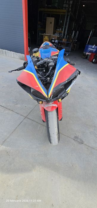 Yamaha R1 Big-Bang