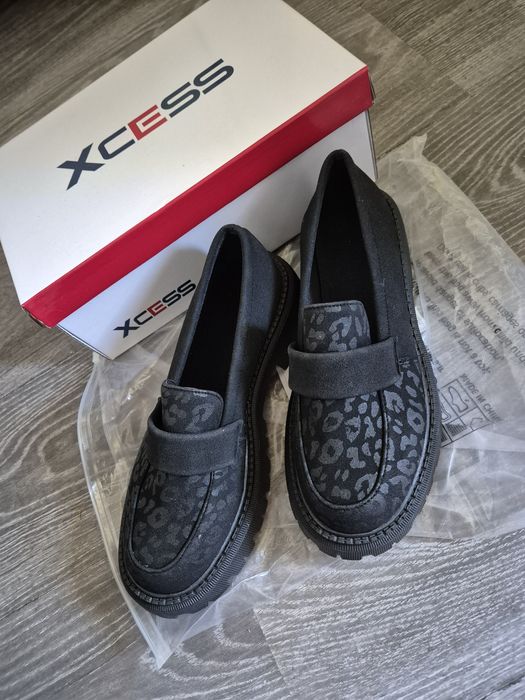 Обувки Guess,маратонки Пума,Сандали Пауло Ботичели