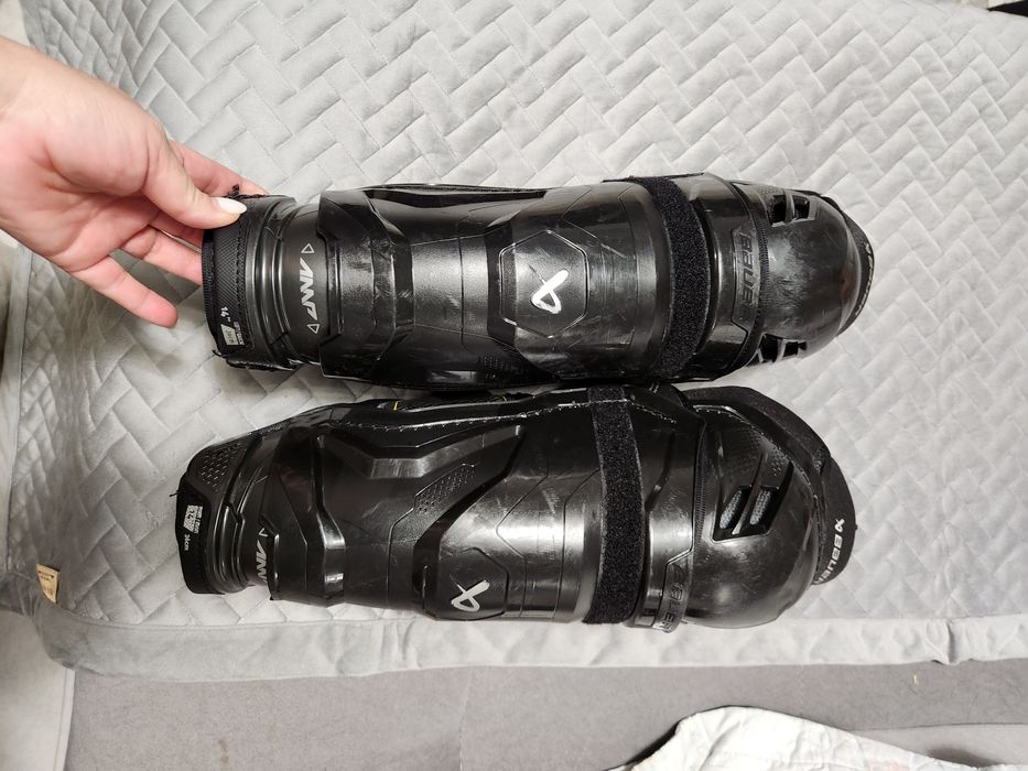 Наколенники хоккейные