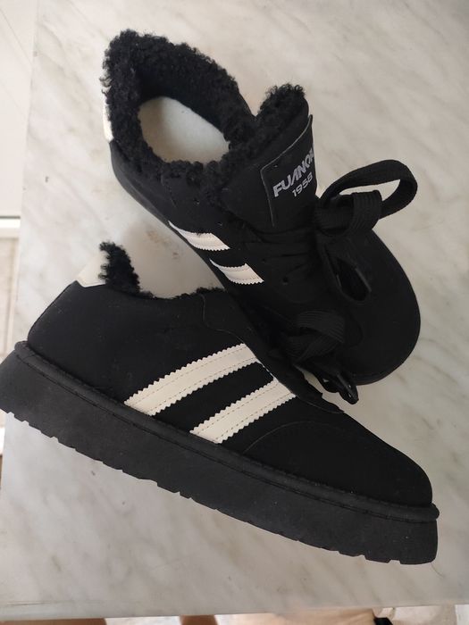 Кроссовки с мехом