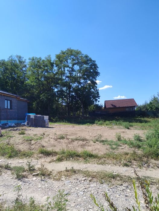 Vînd teren  casă